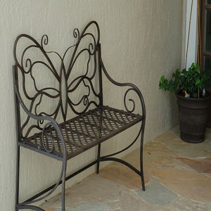 Fournisseur vietnamien fiable de meubles de jardin en fer proposant des ensembles complets de tables et de chaises d'extérieur en fer forgé pour les cafés - Product Image 3