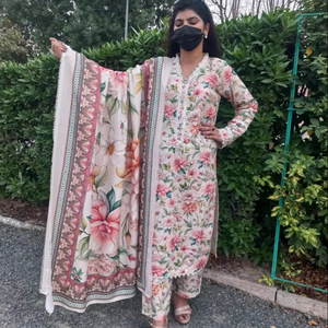 Impexpo Dernière collection de vêtements d'hiver pour femmes prêts à porter en tissu Karandi avec impression numérique Salwar Kameez - Product Image 1