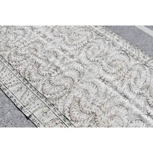 Tapis Vintage en Laine Turque Classique Gris Beige 5.5X8.4 ft Fait à la Main Rectangulaire Patchwork Design pour Adolescent Salon avec Latex - Product Image 5