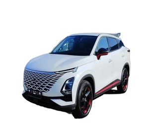 Modèle SUV C 5 2023 Automatique 7 vitesses Moteur <4L R18 Cuir Gauche AWD Essence/Pétrole Clair/Foncé - Product Image 1