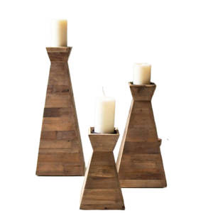 Bougeoir en bois fabriqué à la main avec belle gravure à la main et support de bougie pilier élégant de lavage blanc pour la décoration de la maison - Product Image 1