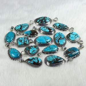 Belle qualité Turquoise Gemstone Pendentif Incroyable Designer Collet Pendentif Bijoux Pendentif Plaqué Argent - Product Image 4
