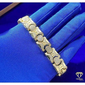 Bracelet de tennis en diamant de laboratoire de coupe ronde élégante à la demande bijoux faits à la main pour les boutiques et les magasins disponibles à la vente - Product Image 3