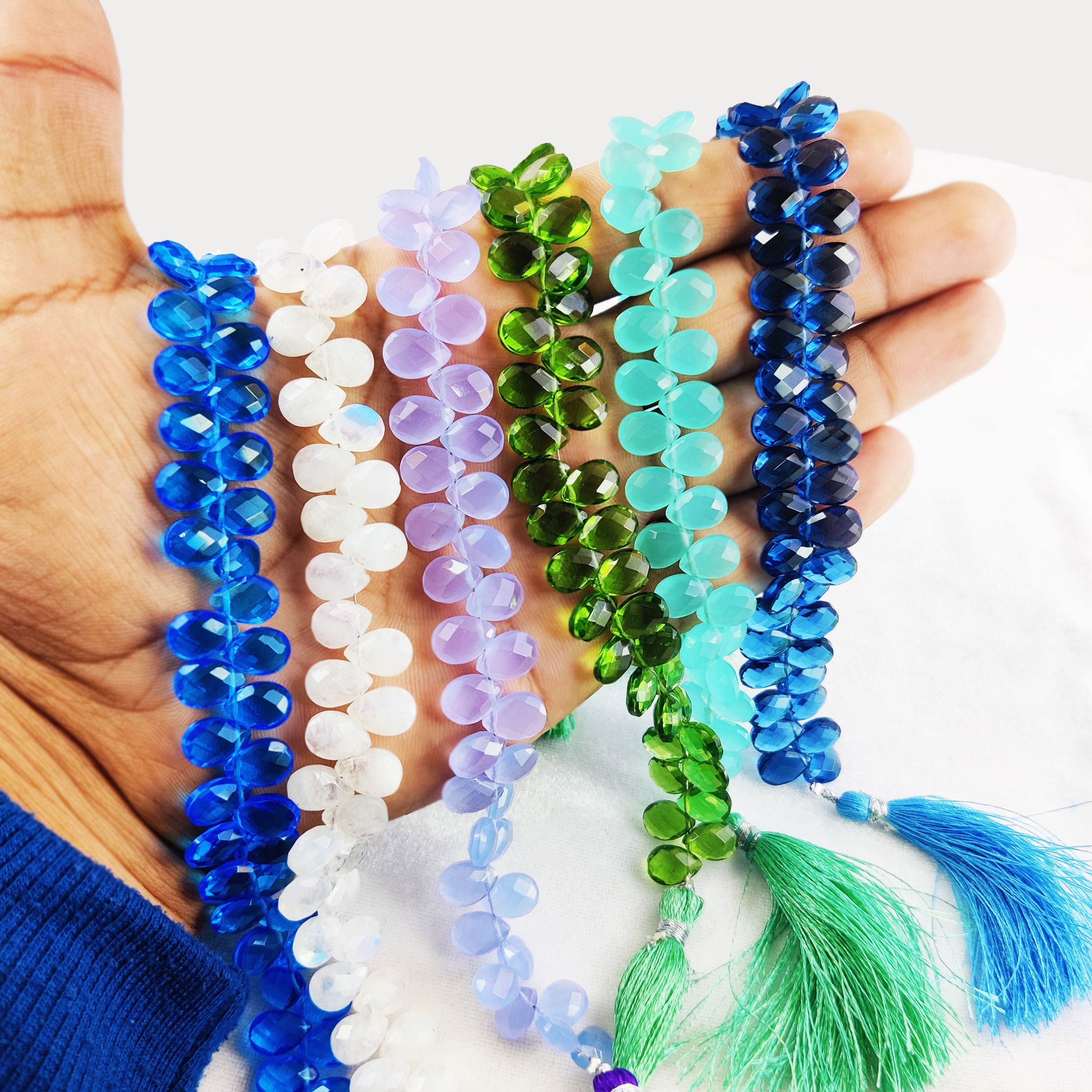 เช่นเดียวกับรูปภาพ