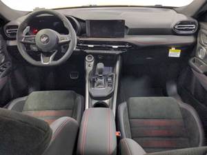 Qualité d'exportation supérieure 2024 D o d g e Hornet R/T Plus - Product Image 5