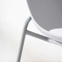 Chaise de salle à manger en cuir sur mesure pour hôtel, villa, projet de décoration intérieure, vente en gros, chaise de salle à manger d'extérieur multicolore
