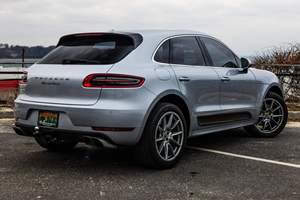 Porsche Macan Turbo Usado del 2015, Motor V6 Turbo de 400 hp - Product Image 3
