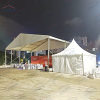 Gazebo triangulaire automatique 5x5m avec structure en aluminium et couverture en PVC, résistant au vent jusqu'à 100 km/h, idéal pour les événements en extérieur, capacité 3-8 personnes
