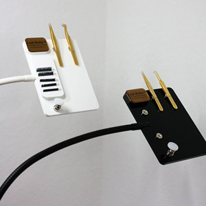 Best Quality Metal and Acrylic Stand for <b>Eyelash</b> Extensions Tools Wholesale <b>Magnetic</b> <b>Eyelash</b> Extensions - Product Image 2