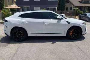 <span class=keywords><strong>Lamborghini</strong></span> <span class=keywords><strong>Urus</strong></span> SUV Usado en Buen Estado - Product Image 3