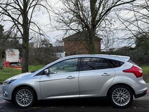 Occasion, conduite à gauche/droite, 2013, Ford Focus 1.0T - Product Image 2