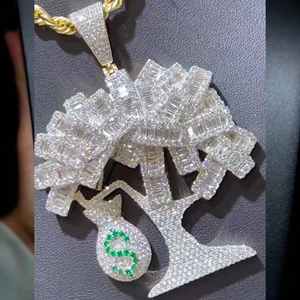 Colgante Hip Hop Personalizado de Plata de Ley 925 con Moissanita Corte Esmeralda Calidad VVS para Unisex - Product Image 6