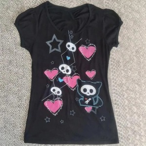 Femmes Vintage Punk Noir Crop Tops Nouvelle Mode Jersey T-Shirt avec Lettres Imprimer Streetwear Bébé Tee avec Manches Courtes - Product Image 2