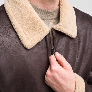 Manteau en cuir trench léger de nouvelle conception personnalisé pour hommes Véritable fourrure de haute qualité doublée Style mi-long Manteau long pour hommes - Product Image 5