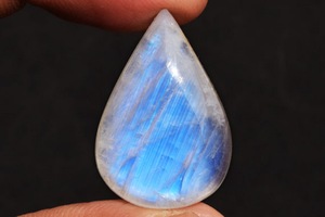 Magnifique Pierre de Lune Arc-en-ciel Naturelle Bleue Scintillante en Forme de Poire 25x17x6 MM pour Fabrication de Bijoux, Pierre Précieuse Aide au SPM - Product Image 3