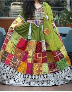 Nuevo Vestido Maxi Afgano Kuchi 2026, Guldoze Elegante con Estampado Floral, Mangas Largas, Moderno para Fiestas y Uso Casual para Damas - Product Image 3