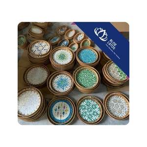 Bandeja de Ratán DISPONIBLE con Incrustaciones de Perlas para Servir en el Hogar y Arreglos de Mesa, Personalizada en Vietnam - Product Image 1