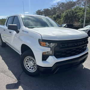 Camioneta Silverado 1500 Work Truck 2023 Usada, con Excelente Rendimiento del Motor y Asientos Cómodos - Product Image 1