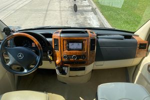 Oferta con Descuento: Mercedes-Benz Sprinter 2500 Usada de 2018 con Bajo Kilometraje - Product Image 4