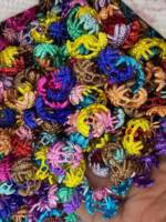 Cages à couronnes en alliage ajouré colorées pour la fabrication de bijoux DIY en gros et le remplissage de kits d'artisanat