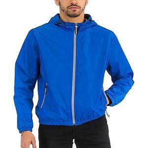 Chaqueta impermeable cortavientos ligera de otoño para hombre fabricada por Dress Sports - Product Image 1