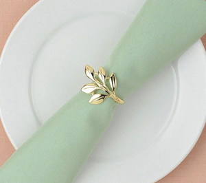 แหวนผ้าเช็ดปากโลหะสลักด้วยมือที่งดงามพร้อมด้วยดอกไม้ที่ประณีตเหมาะสำหรับฟังก์ชั่นพิธีและอุปกรณ์เสริมผ้าเช็ดปากที่ใช้ในการรับประทานอาหาร - Product Image 1