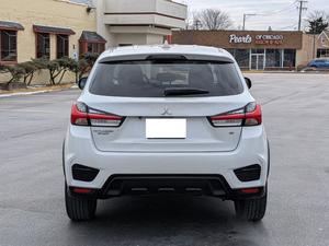 OFERTA ESPECIAL 2021 MIT-SU-BI-SHI OU-TLA-ND-ER SPORT SE FWD TRANSMISIÓN AUTOMÁTICA - Product Image 6