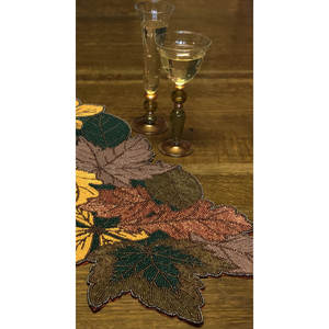 Feuilles d'automne chemin de table perlé décor de récolte d'automne pour table à manger et maison améliore l'expérience de salle à manger et design d'intérieur - Product Image 2