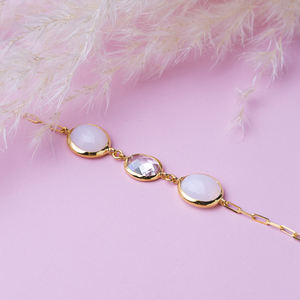 Quartz fumé blanc élégant et pierre CZ lunette en or 22 carats bijoux en argent bracelet en argent sterling 925 fait à la main en gros - Product Image 4