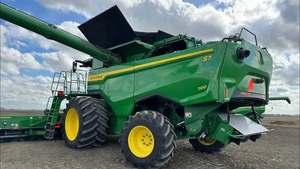 Best Quality Used Combine <b>Harvesters</b> for <b>Corn</b> Cassava & Garlic with 1 Year Warranty Core Built Durability ready for sale - Product Image 3