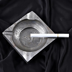 Cenicero de Acero de Damasco de Estilo Lujoso, Cenicero de Metal Hecho a Mano de Primera Calidad para Mesa de Fumar, Escritorio de Oficina y Uso como Regalo - Product Image 3
