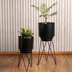 Macetas colgantes de Metal de alta calidad, diseños de moda para el hogar y el jardín, eleva tu espacio con la decoración del balcón y la sala de estar - Product Image 1