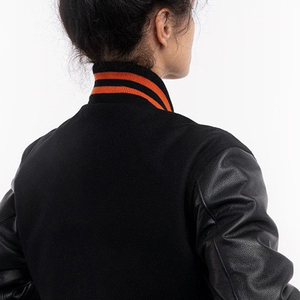 Vestes universitaires en cuir pour femmes, logo personnalisé OEM, streetwear, vestes universitaires pour femmes de haute qualité, épaules tombantes, personnalisées - Product Image 6