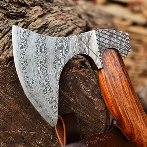 Hache en acier damas de nouvelle conception avec manche en bois Utilisation polyvalente pour l'artisanat en acier de camping Haches en acier damas - Product Image 3