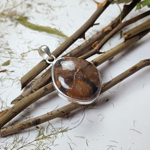 Vente en gros de pendentifs en pierres précieuses chiastolite pour femmes en forme de fantaisie en argent sterling plaqué or style religieux personnalisable - Product Image 4