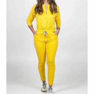 Uniforme Médico Quirúrgico para Mujer |   Tela Suave y Transpirable |   Conjunto de Uniformes Médicos para Enfermeras y Doctores - Product Image 5