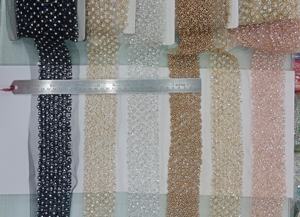 Venta al por mayor de lujo 3D Floral bordado con cuentas de tela de encaje con lentejuelas perlas para vestidos de novia y zapatos de noche - Product Image 3