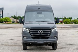 Mejor Oferta 2023 Sprinter 3500XD |   Furgoneta de Carga Grande |   Vehículo de Transporte Utilitario |   Listo para Exportar - Product Image 3