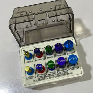 Kit de taladro de implante de precisión estéril Autoclave Seguro Quirúrgico Dental Excelencia Kit de cirugía Odontología Quirúrgica - Product Image 1