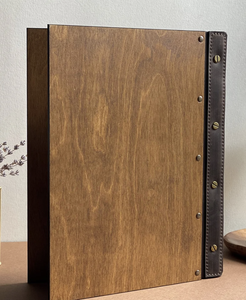 DIVRIS Porte-menu en bois brun en gros avec pages rechargeables pour restaurants et cafés, reliure en cuir, anneaux métalliques - Product Image 6