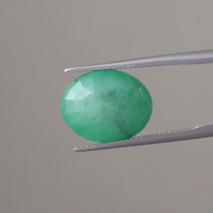 Émeraude naturelle certifiée IGI, pierre précieuse en vrac, 6,52 carats, taille ovale, 15,5x12,5 mm, vert premium, traitement de cire/huile Panna - Product Image 3