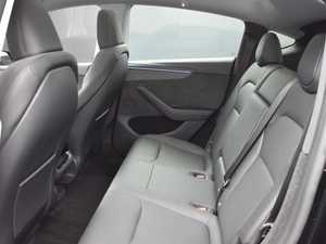 SUV USADO 2024 SERIE LONG RANGE LAUNCH, Tracción en las Cuatro Ruedas, Gasolina, R17, Cámara de 360°, Asientos de Cuero - Product Image 4