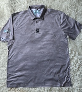 เสื้อกอล์ฟแขนสั้นผู้ชายทรงสปอร์ต ดีไซน์ฟรี คุณภาพสูง ผลิตจากผ้าโพลีเอสเตอร์ผสมสแปนเด็กซ์ 200gsm แห้งเร็ว พิมพ์ลายด้วยเทคนิค Heat-Transfer - Product Image 5