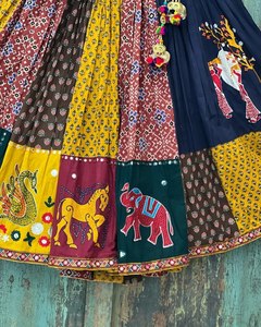 Elegante ropa de invierno étnica india cosida mantequilla seda Lehenga espejo trabajo impresiones digitales blusa sin costuras encaje Dupatta fiestas - Product Image 4