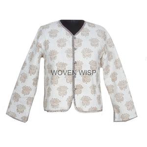 Veste en coton bohème faite à la main pour femmes manteaux réversibles vintage avec motif matelassé imprimé bloc - Product Image 3