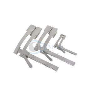 Épandeur de sternum et de côtes FINOCHIETTO Outil chirurgical robuste pour l'opération cardiaque Épandeur de sternum et de côtes FINOCHIETTO - Product Image 5