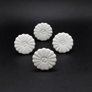 Boutons de tiroir en résine blanche de qualité supérieure faits à la main poignées de placard de porte d'armoire pour cuisine chambre extérieur extérieur-vente en gros - Product Image 3