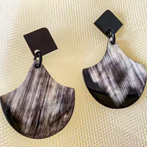 ต่างหูรูปเขาสัตว์ธรรมชาติสำหรับผู้หญิงต่างหูรูปควายขนาดตามสั่งงานฝีมือรูปพระจันทร์เสี้ยว - Product Image 4