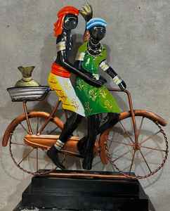 Figura de hierro de pareja de bicicleta Tribal hecha a mano, pieza decorativa para decoración de sala de estar de oficina en casa - Product Image 3