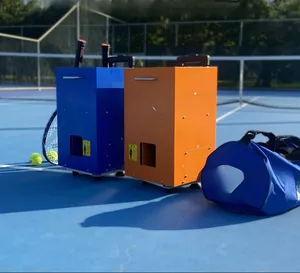 Machine à balles de tennis automatique haute performance pour la pratique du service avec des lances à gauche et à droite - Product Image 3
